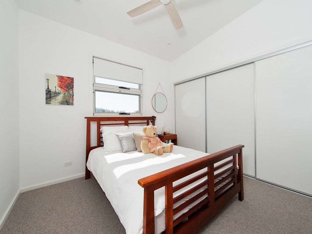 4 Tacking Street CORLETTE 18