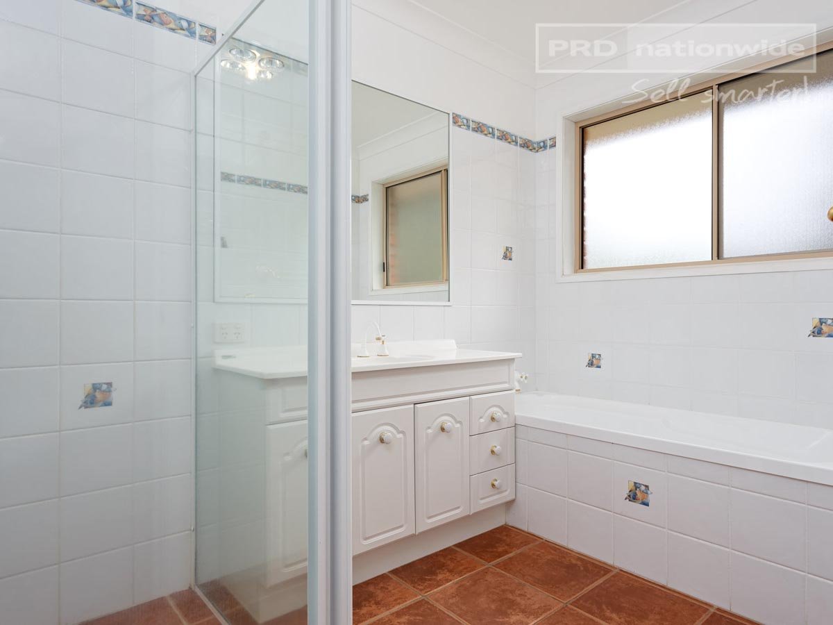 4 Talbot Place TATTON 12