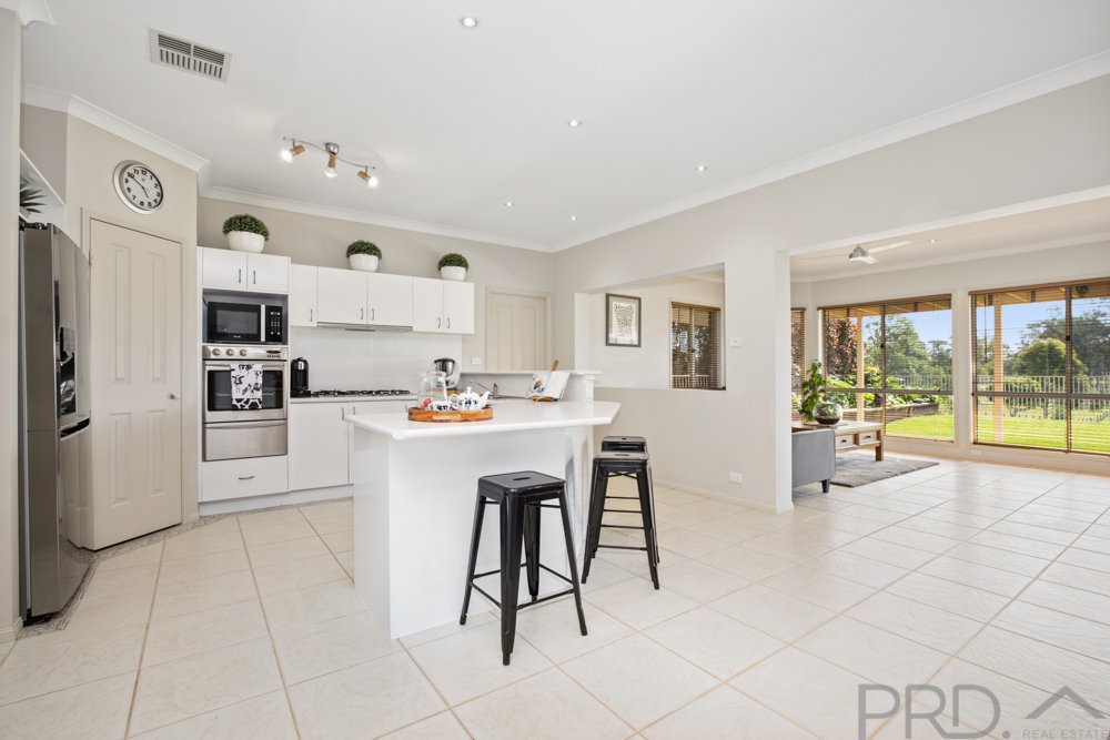 4 Tamburlaine Court BRANXTON 5