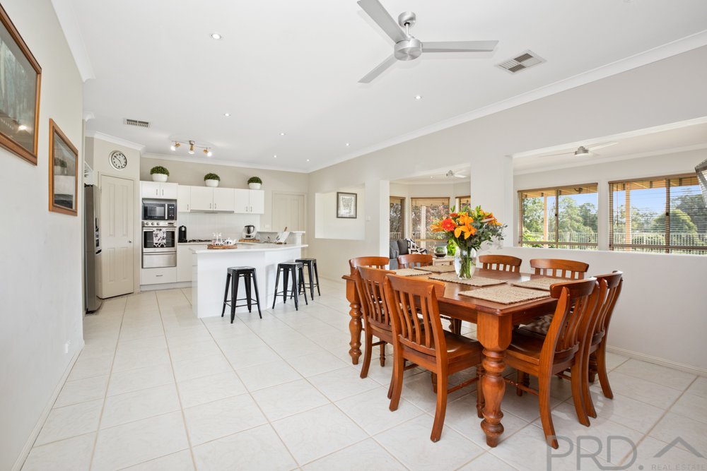 4 Tamburlaine Court BRANXTON 7