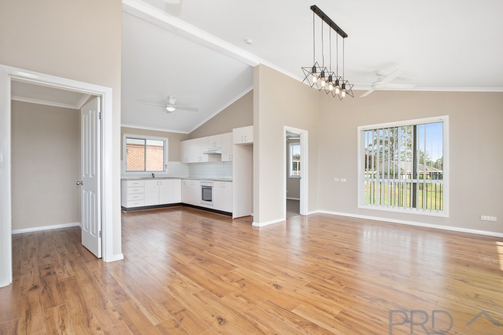 4 Tamburlaine Court BRANXTON 22