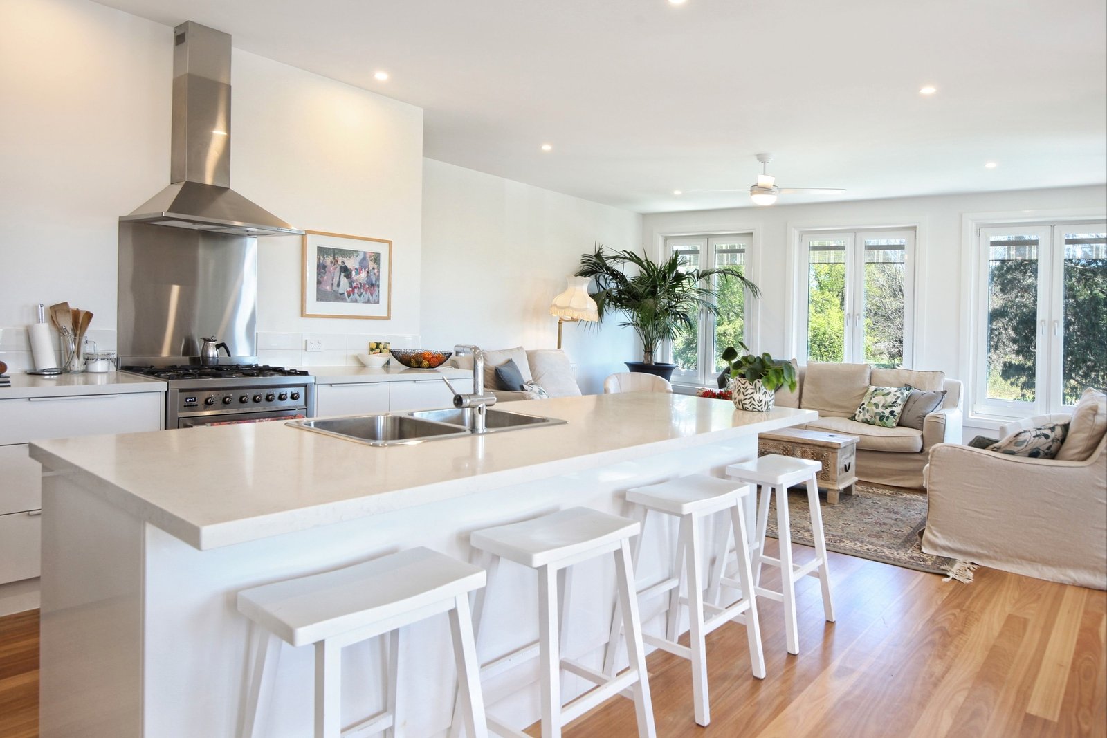 Real Estate and Property in 4 Templeton Street, Woodend, VIC