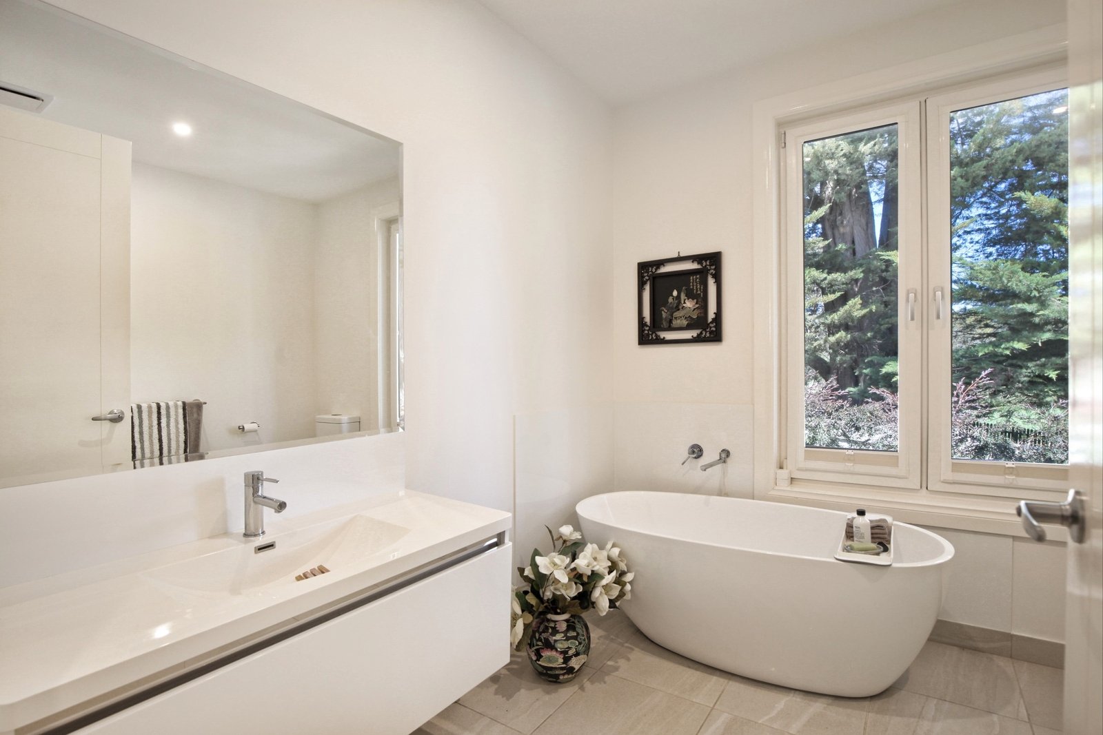 Real Estate and Property in 4 Templeton Street, Woodend, VIC