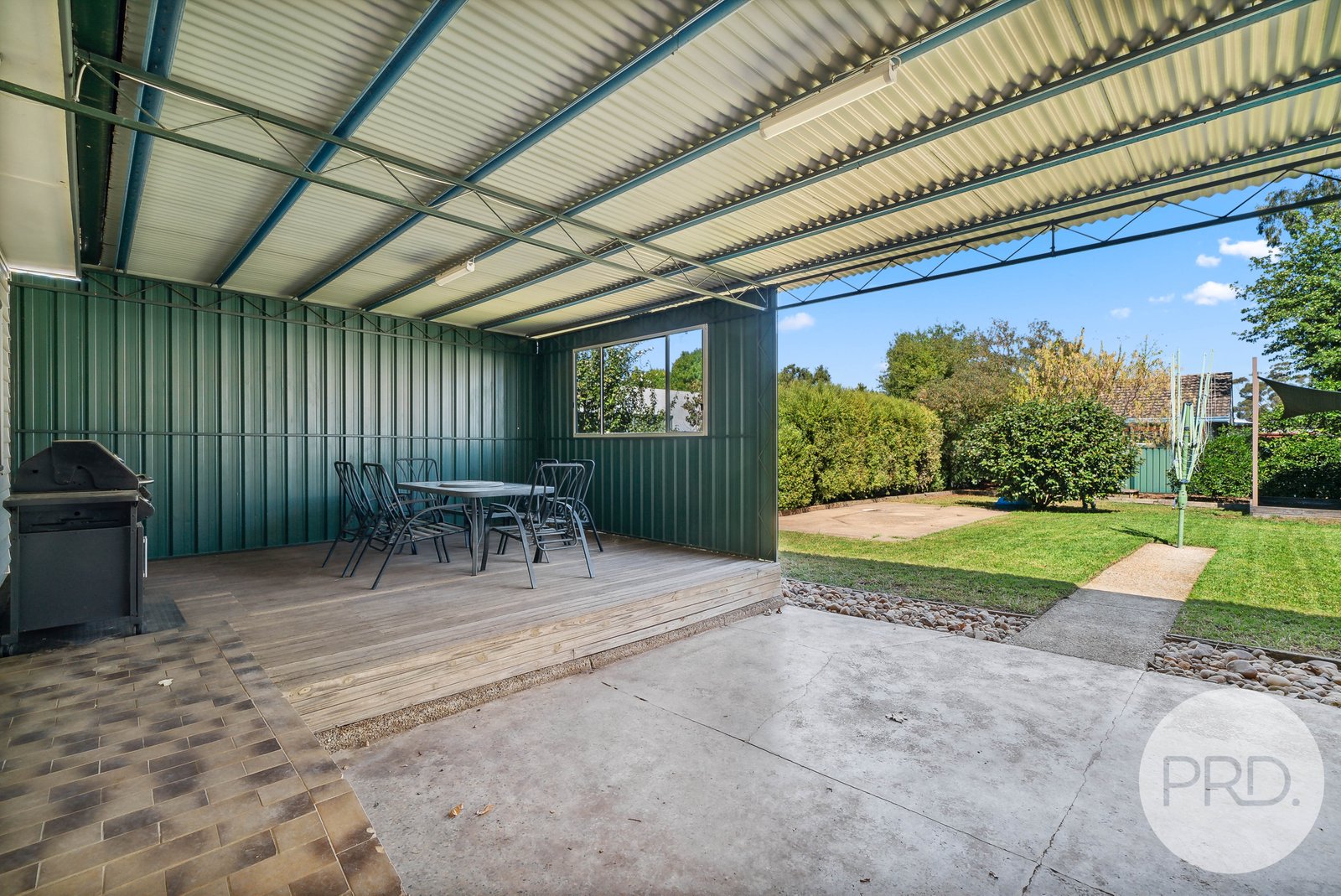 4 The Boulevarde  KOORINGAL 14