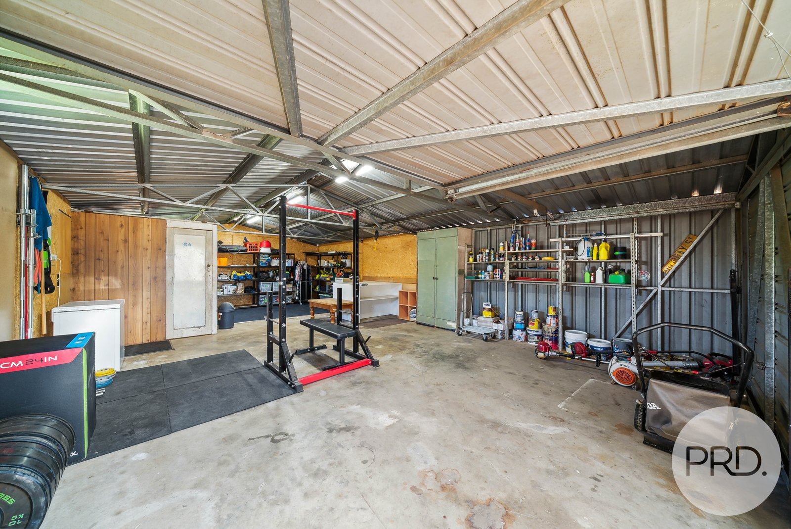 4 The Boulevarde  KOORINGAL 16