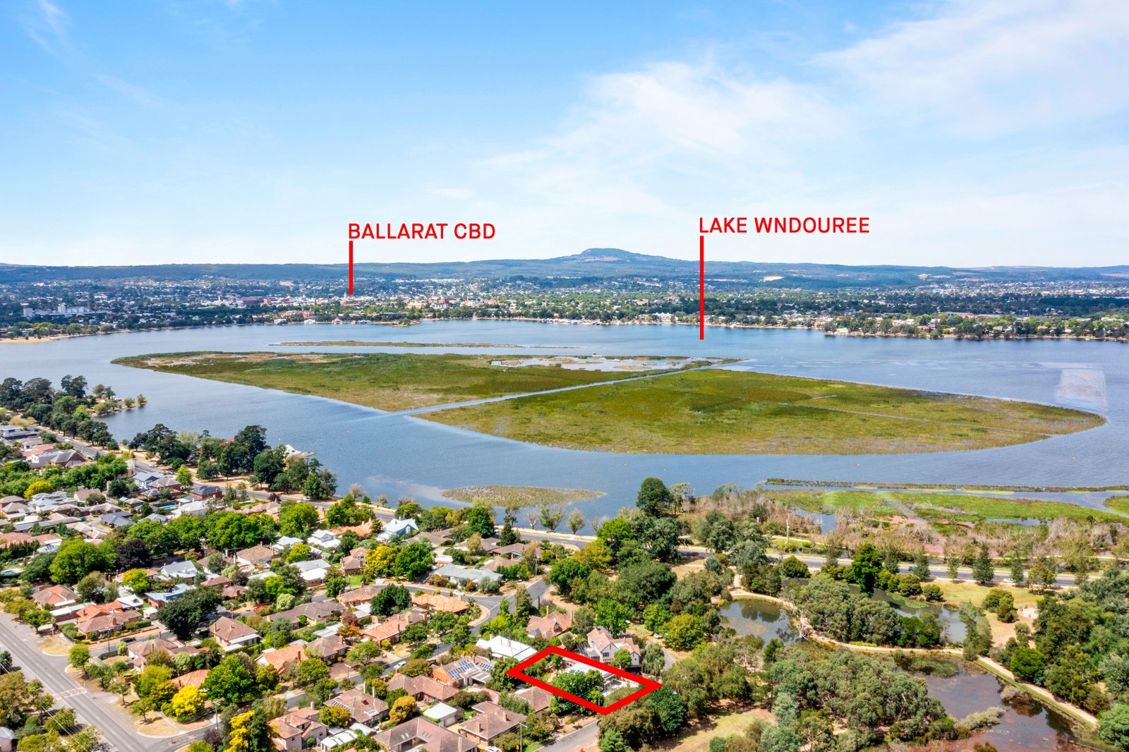 4 The Boulevarde  LAKE WENDOUREE 4