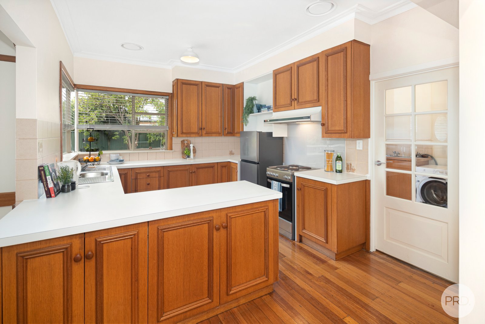 4 The Boulevarde  LAKE WENDOUREE 15