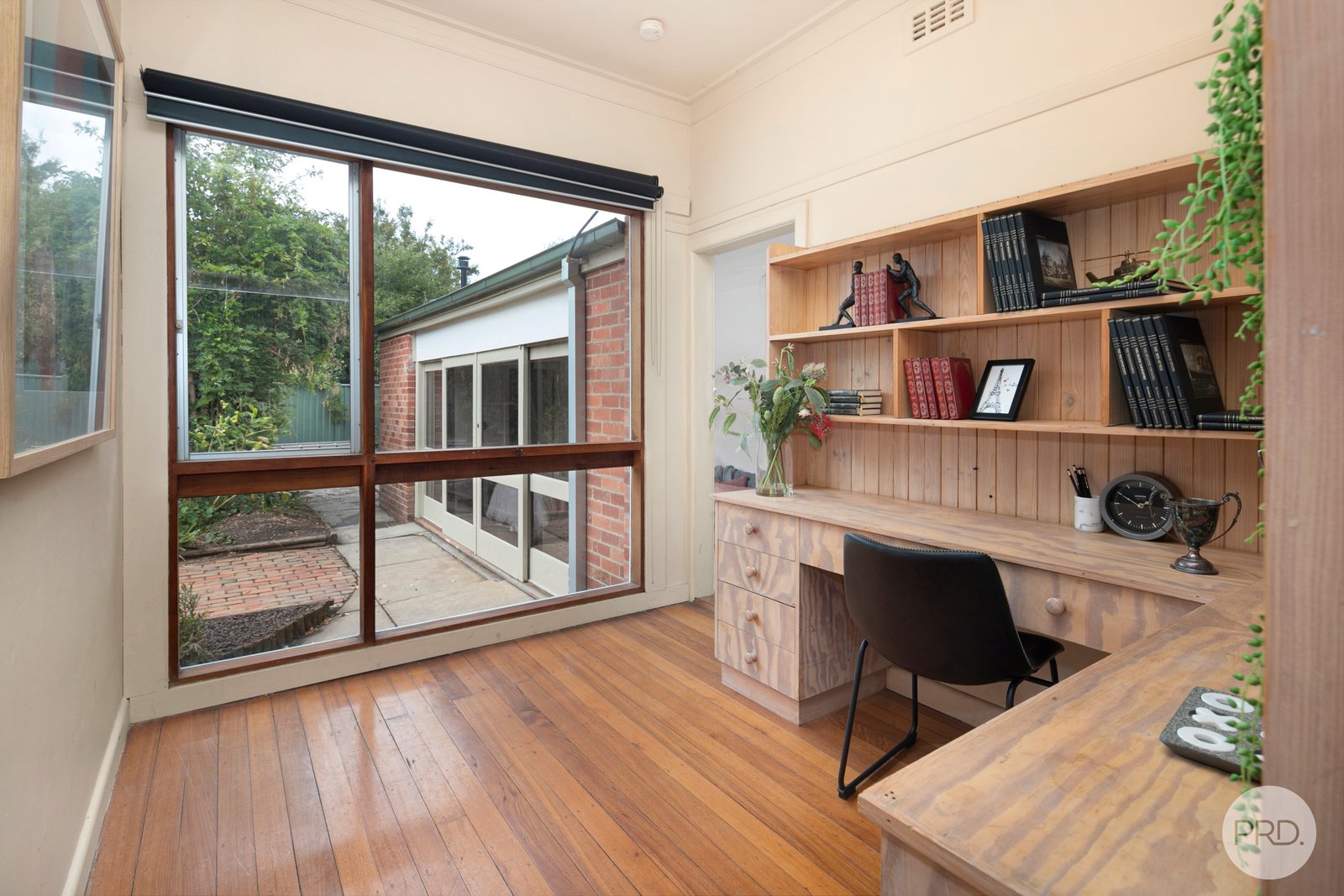 4 The Boulevarde  LAKE WENDOUREE 21