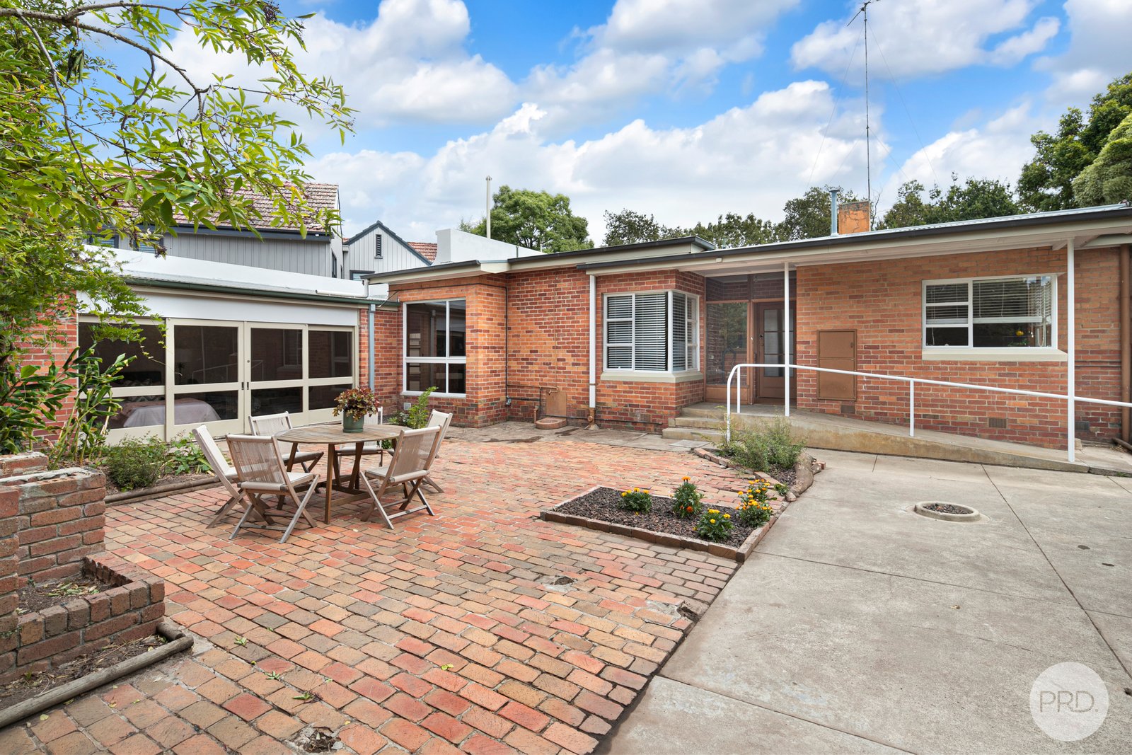 4 The Boulevarde  LAKE WENDOUREE 23