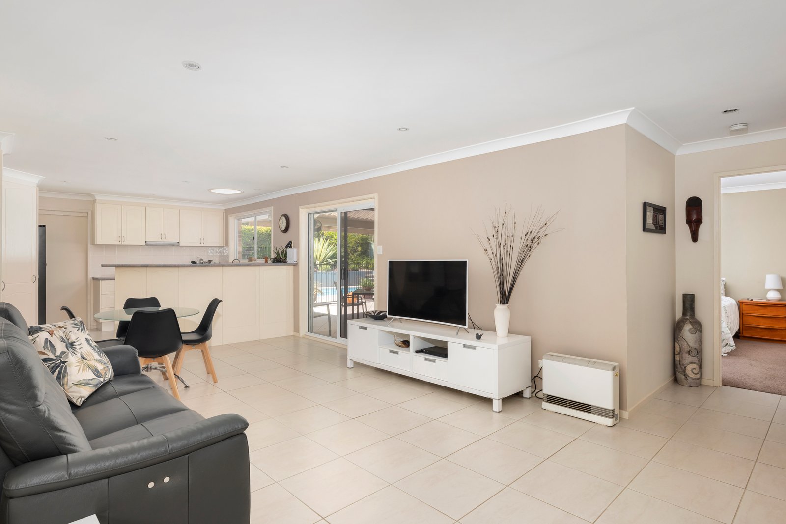 4 The Halyard  CORLETTE 11