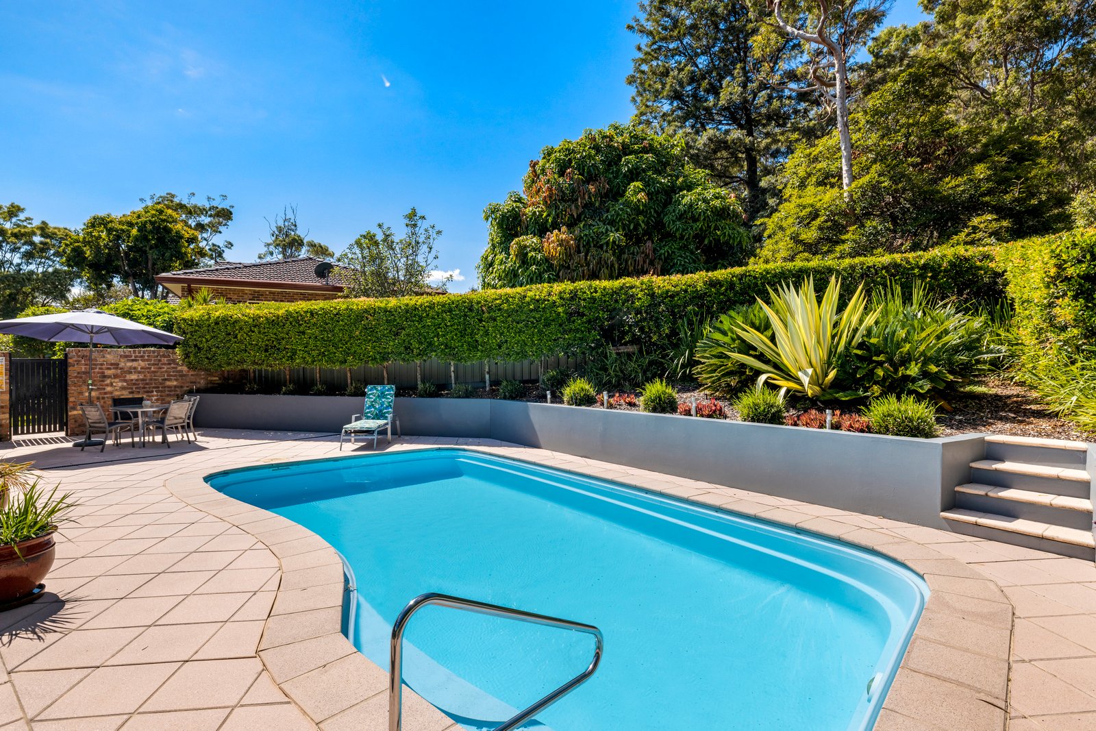 4 The Halyard  CORLETTE 14