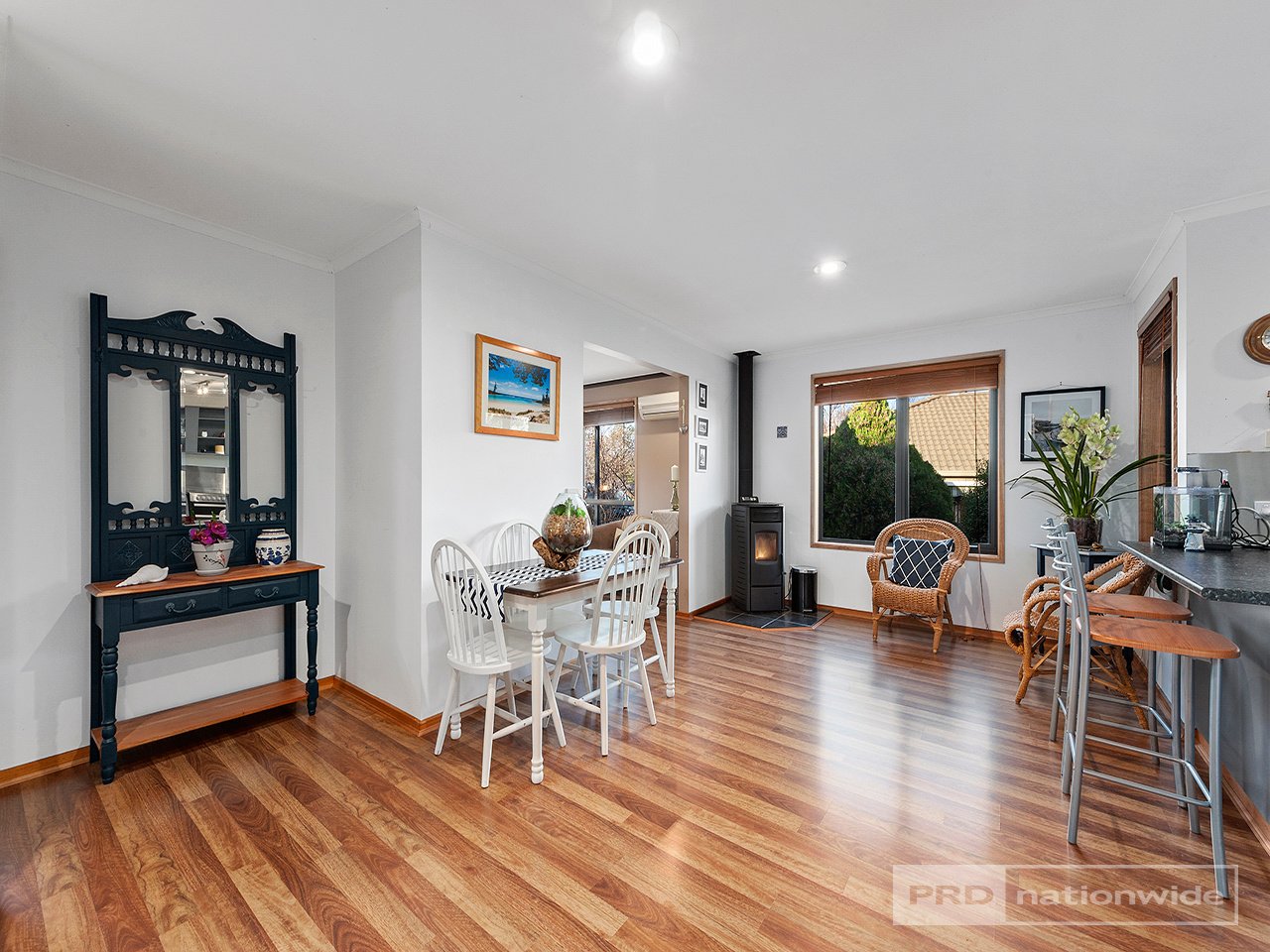 4 Thistle Down  HUNTINGFIELD 6