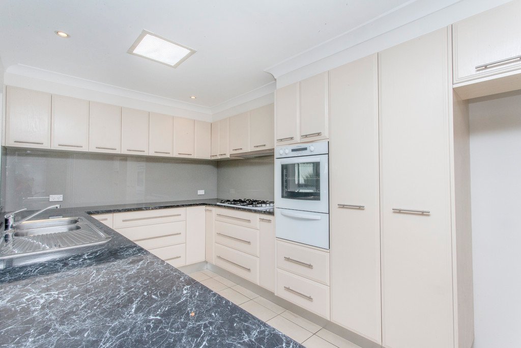 4 Thoar Place CLAREMONT MEADOWS 7