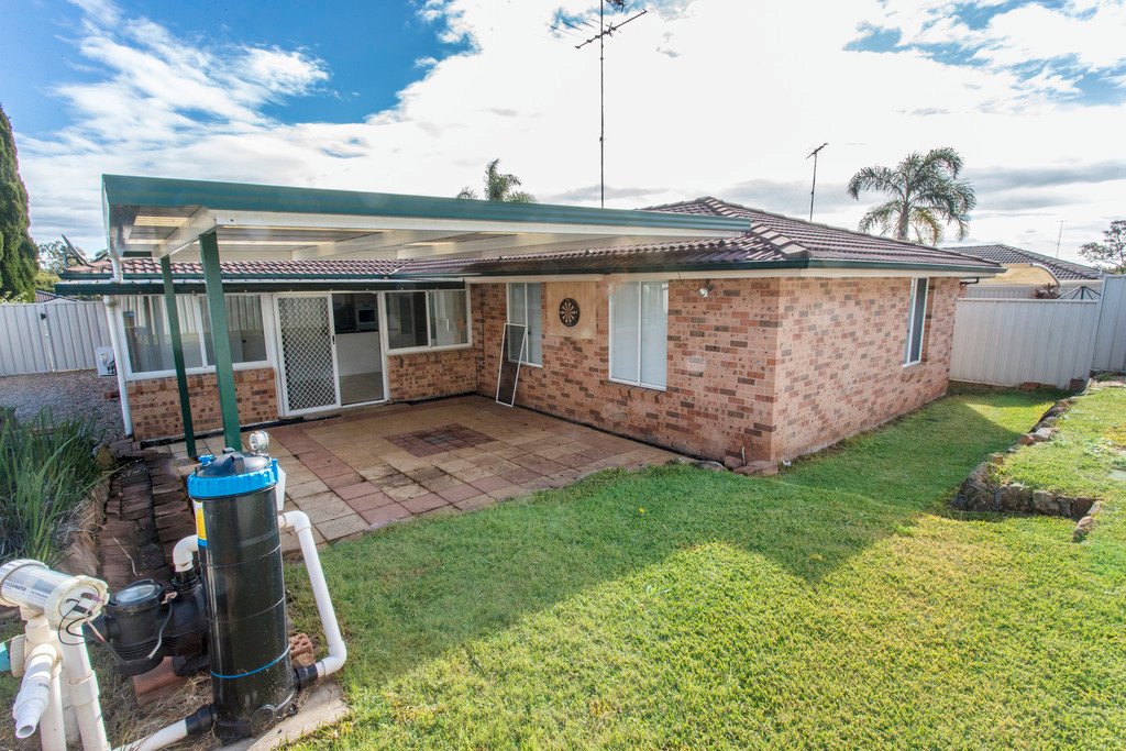 4 Thoar Place CLAREMONT MEADOWS 19