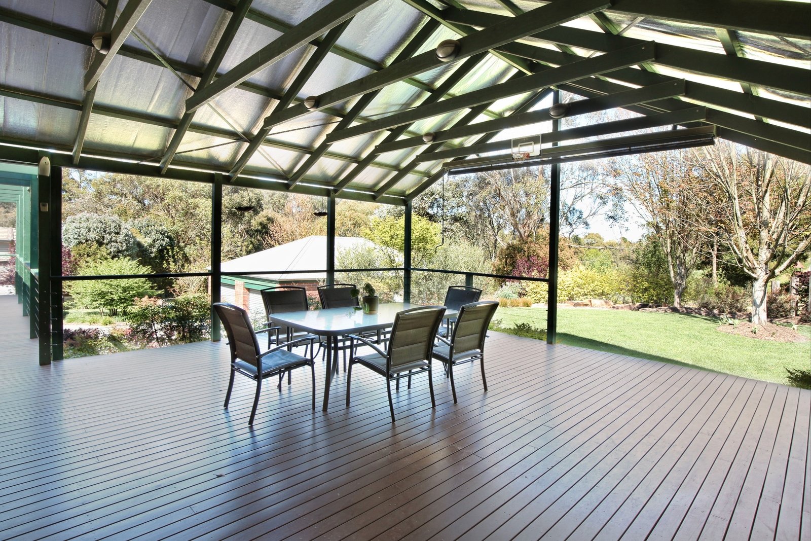 Real Estate and Property in 4 Thomas Court, Woodend, VIC