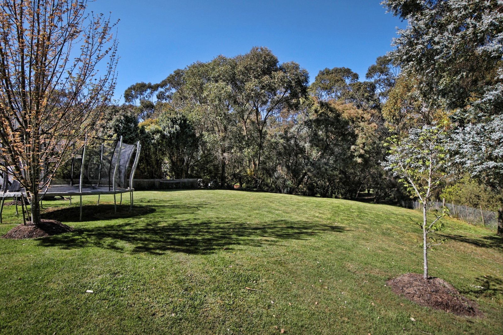 Real Estate and Property in 4 Thomas Court, Woodend, VIC