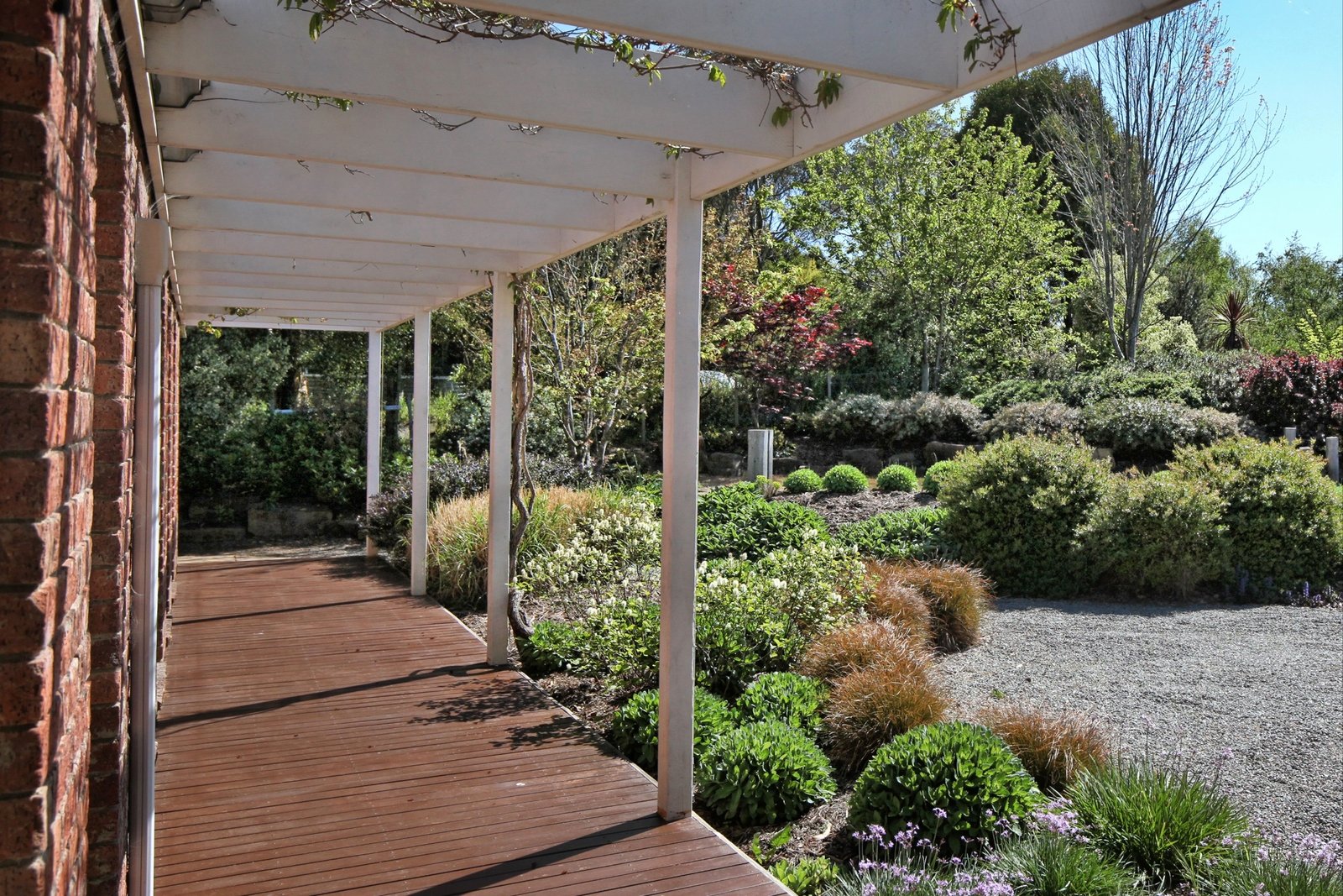 Real Estate and Property in 4 Thomas Court, Woodend, VIC