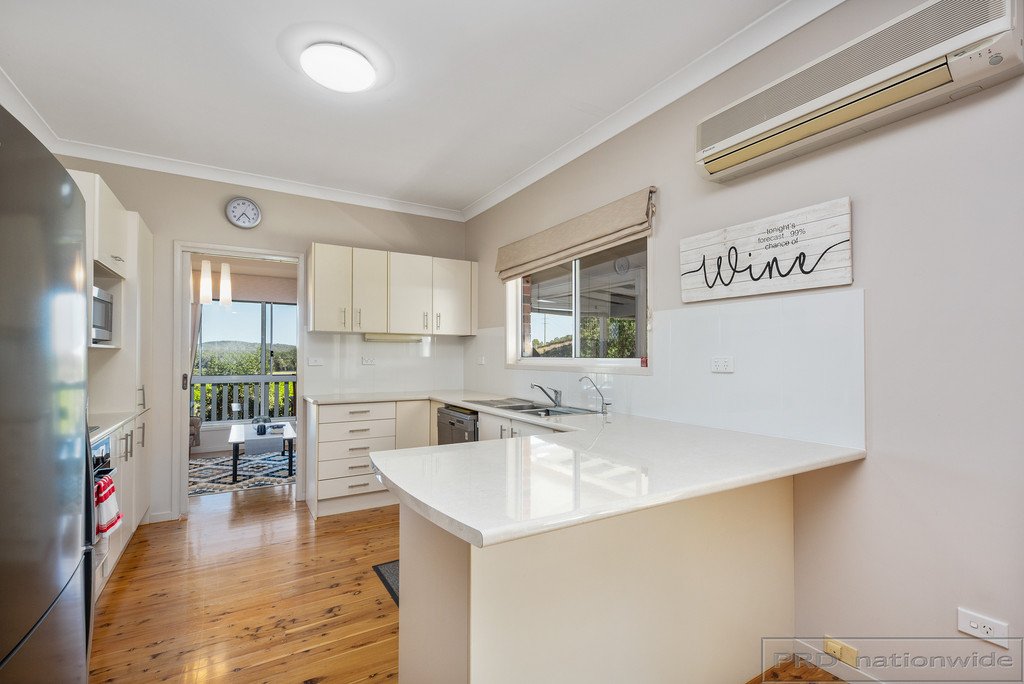 4 Timbertop Road GLEN OAK 2