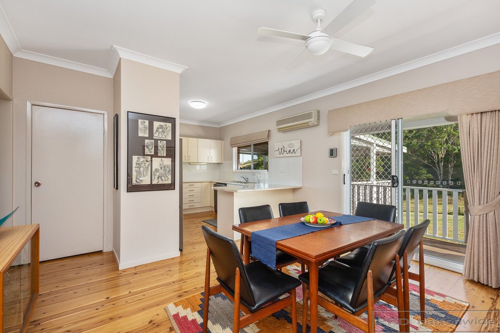4 Timbertop Road GLEN OAK 3