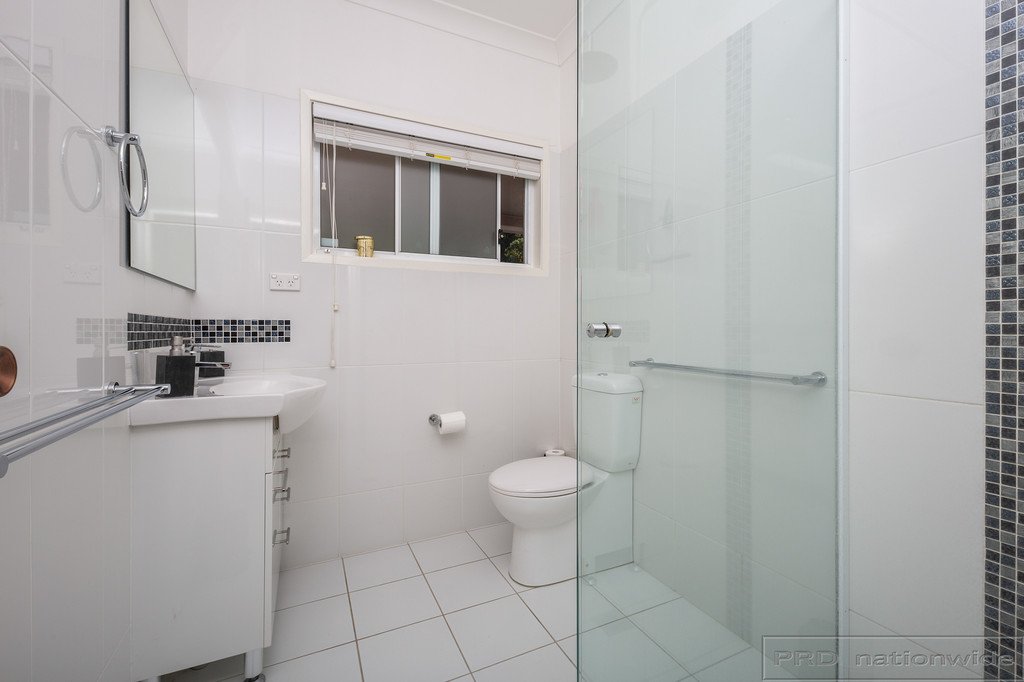 4 Timbertop Road GLEN OAK 9