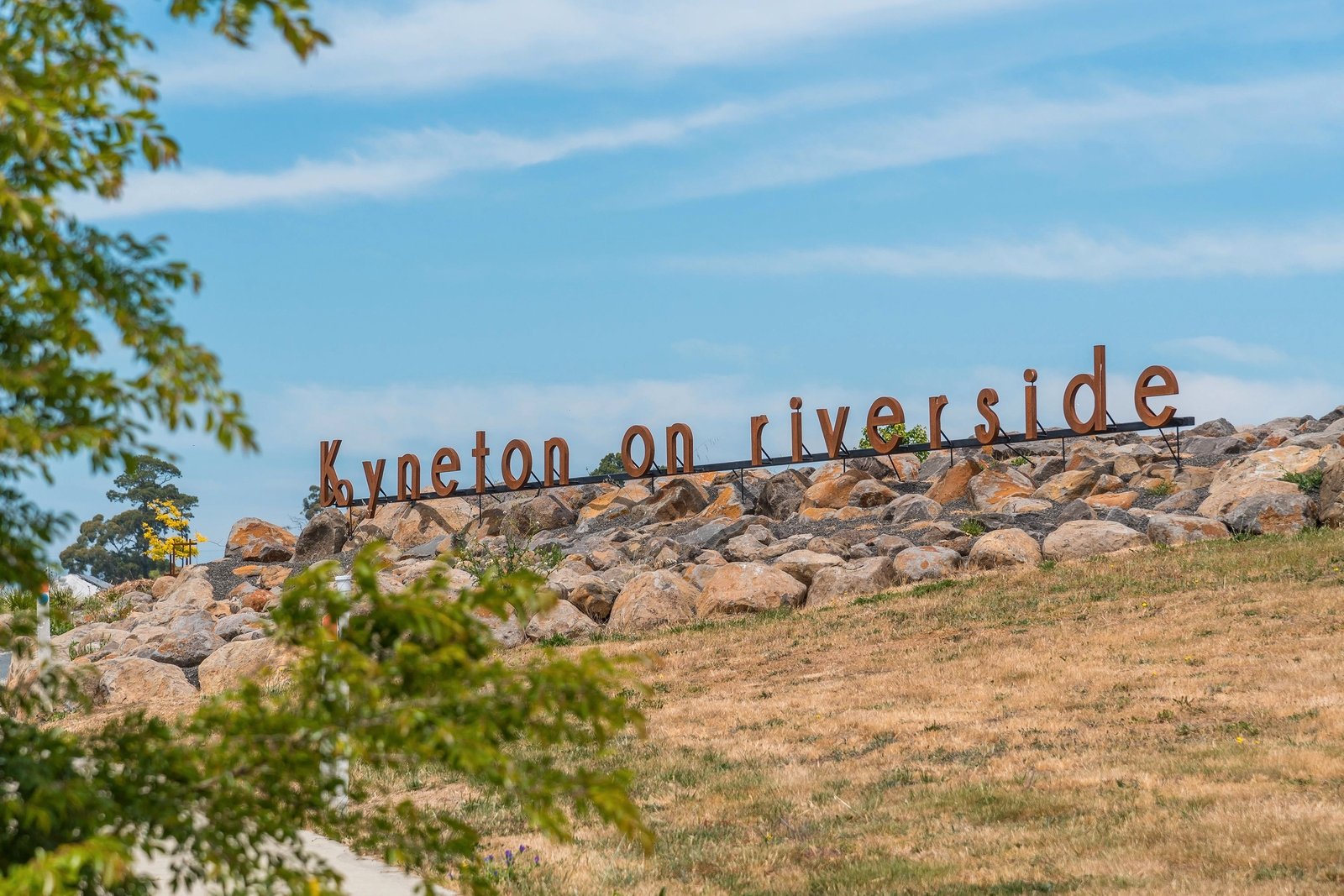 Real Estate and Property in 4 Tinsmith Drive, Kyneton, VIC