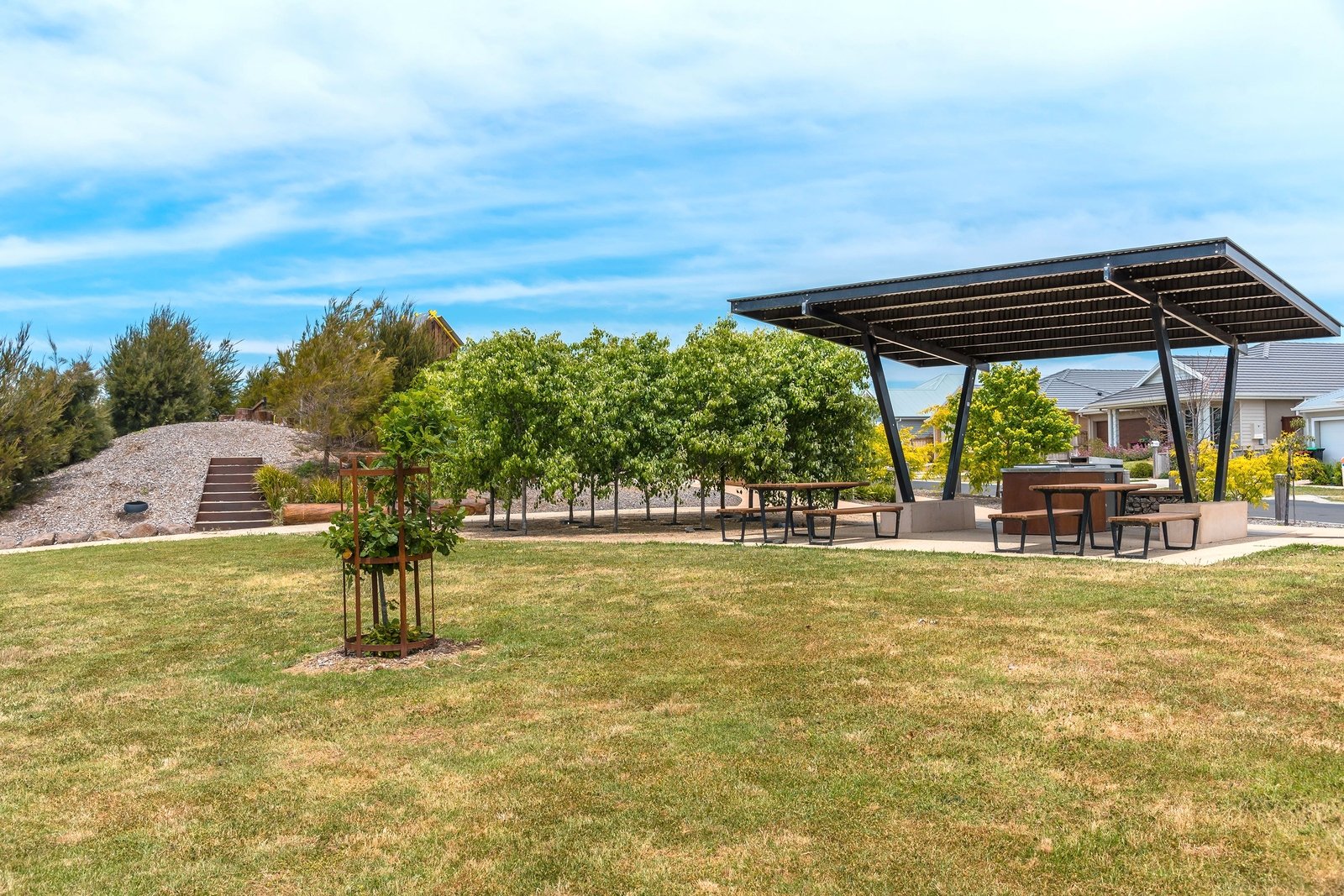 Real Estate and Property in 4 Tinsmith Drive, Kyneton, VIC