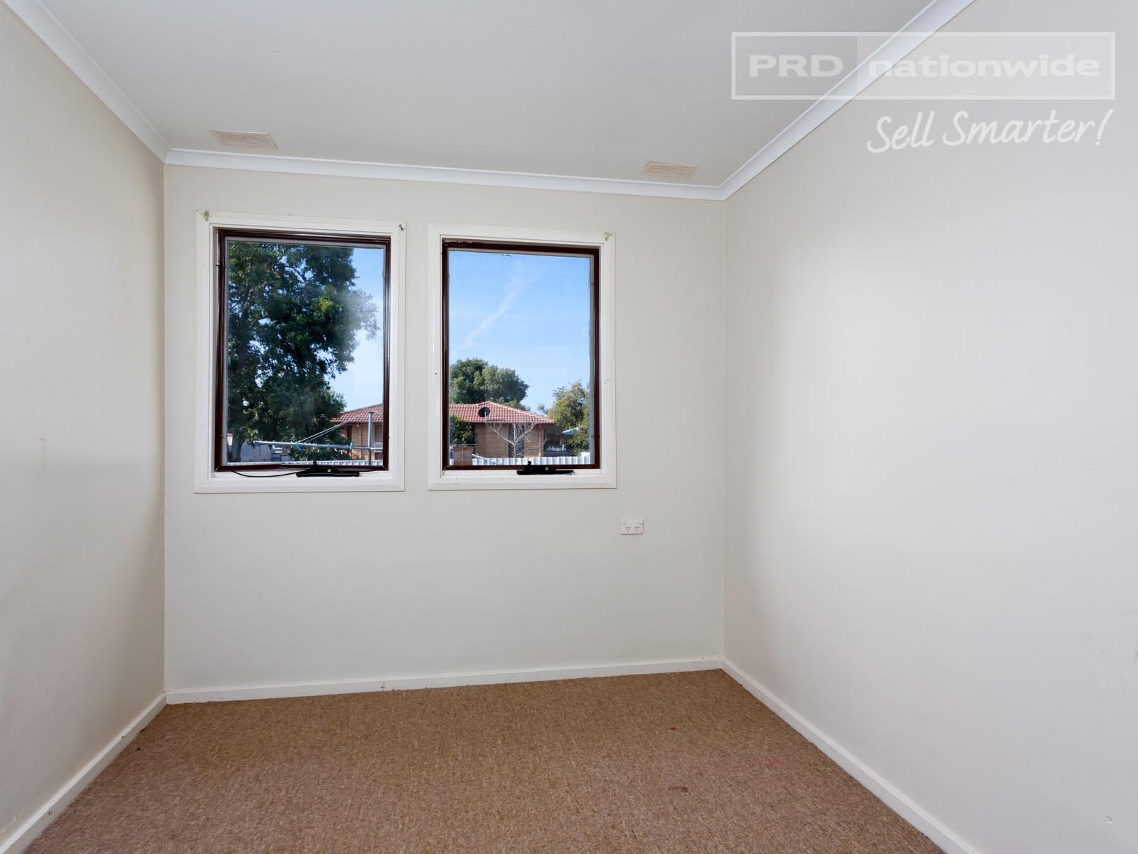 4 Toy Place TOLLAND 6