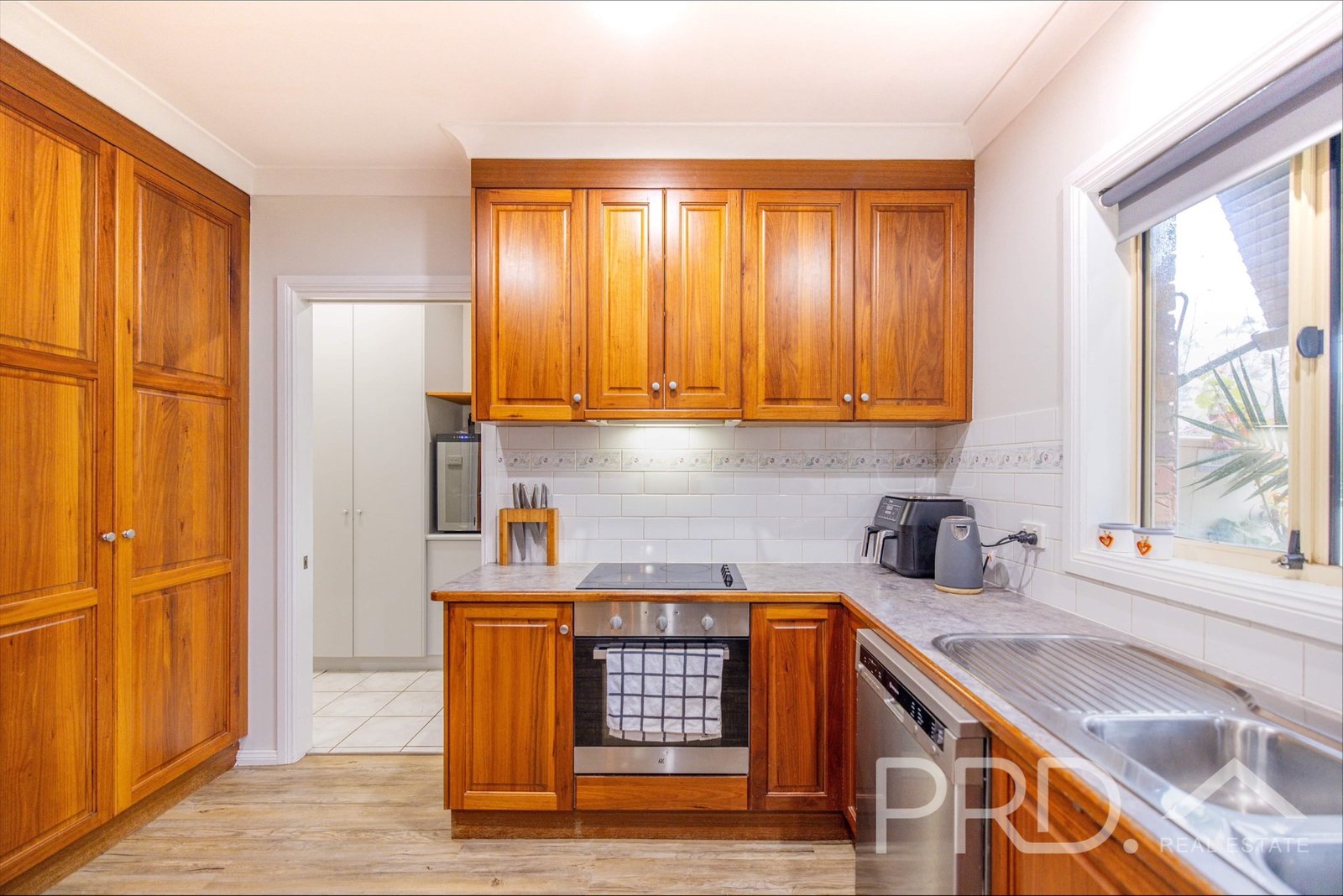 4 Travers Street ADELONG 3