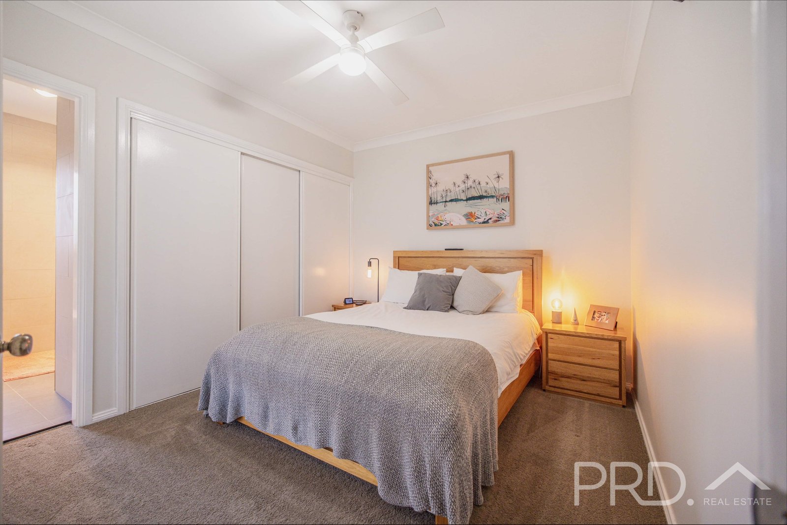 4 Travers Street ADELONG 6