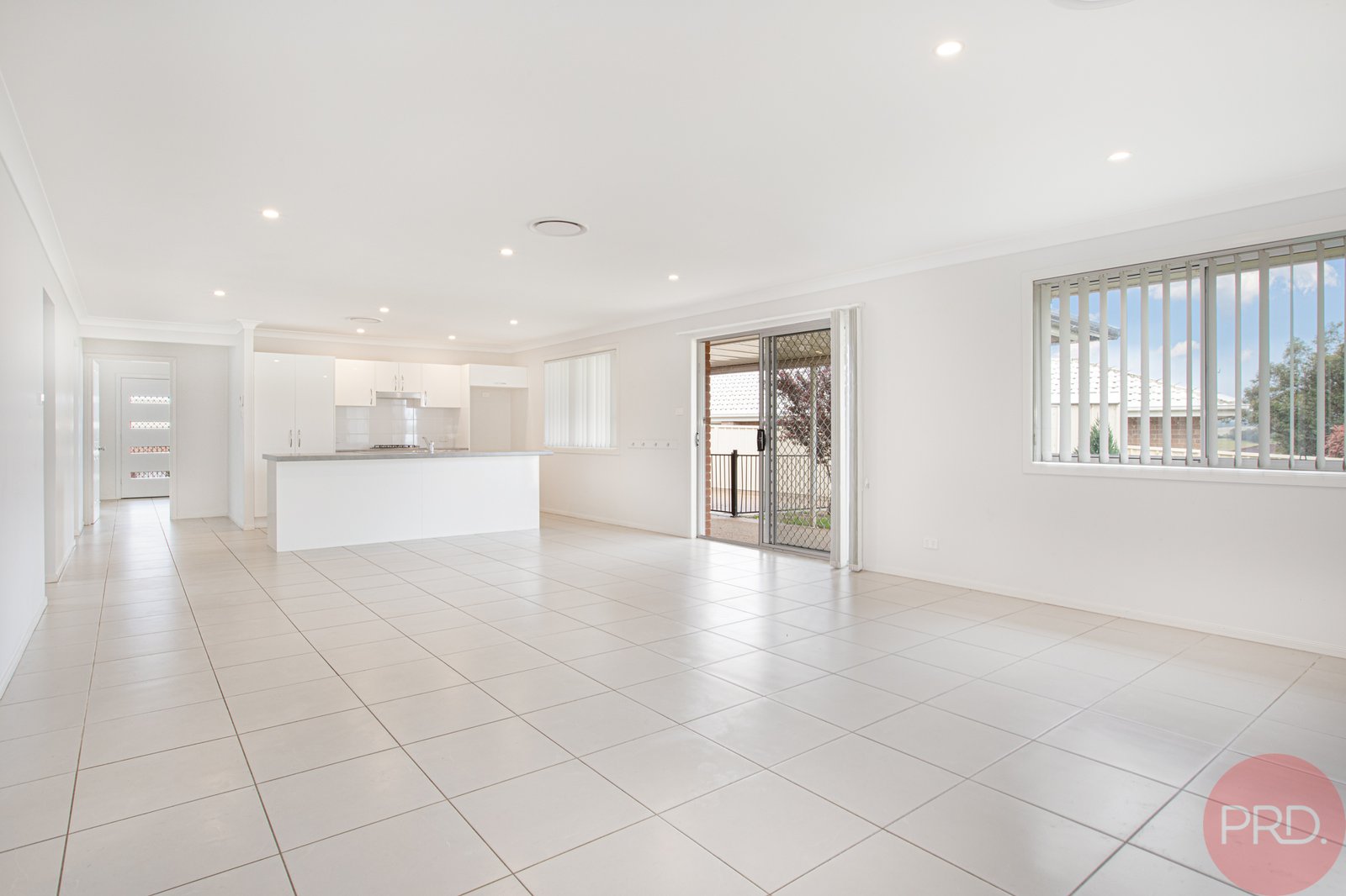 4 Vikki Avenue RUTHERFORD 8