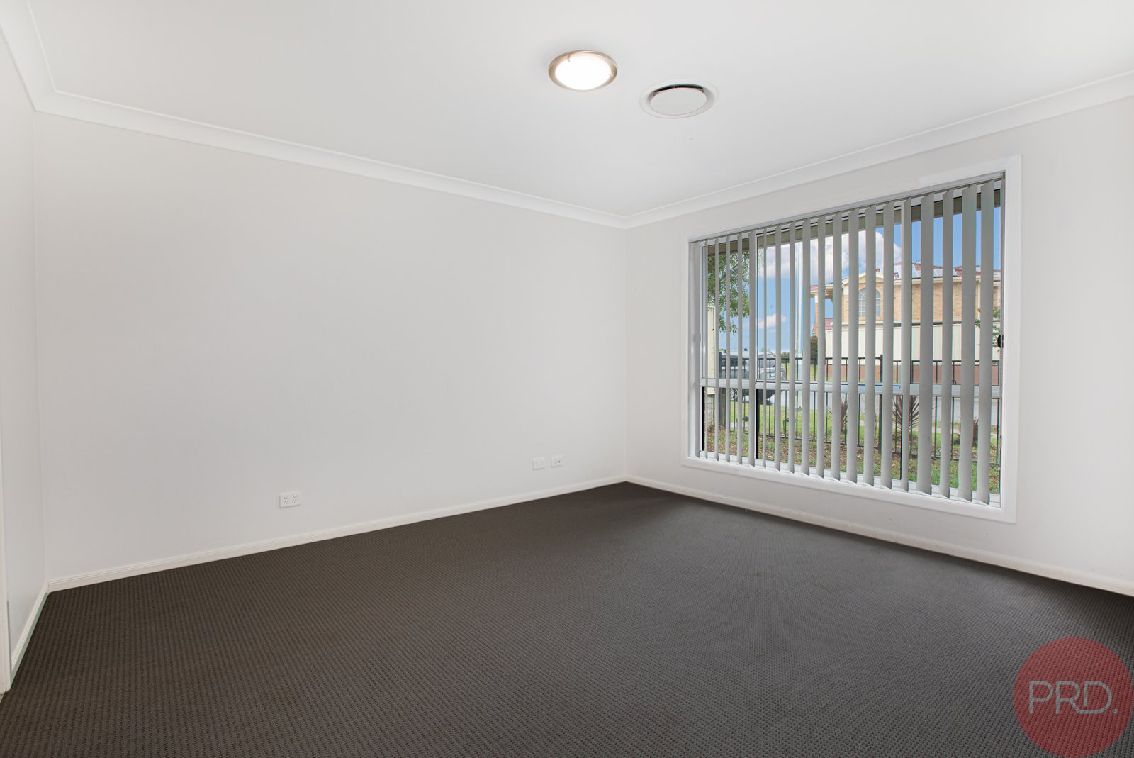 4 Vikki Avenue RUTHERFORD 12