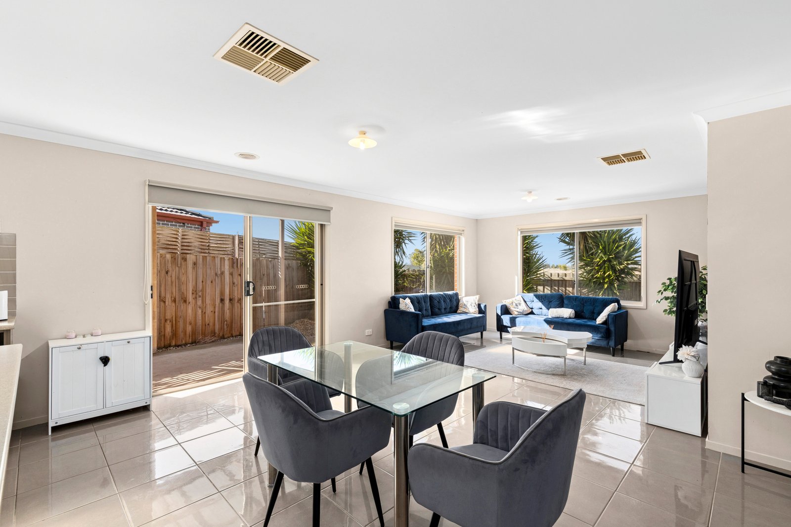 Gallery: 4 Viogner Place