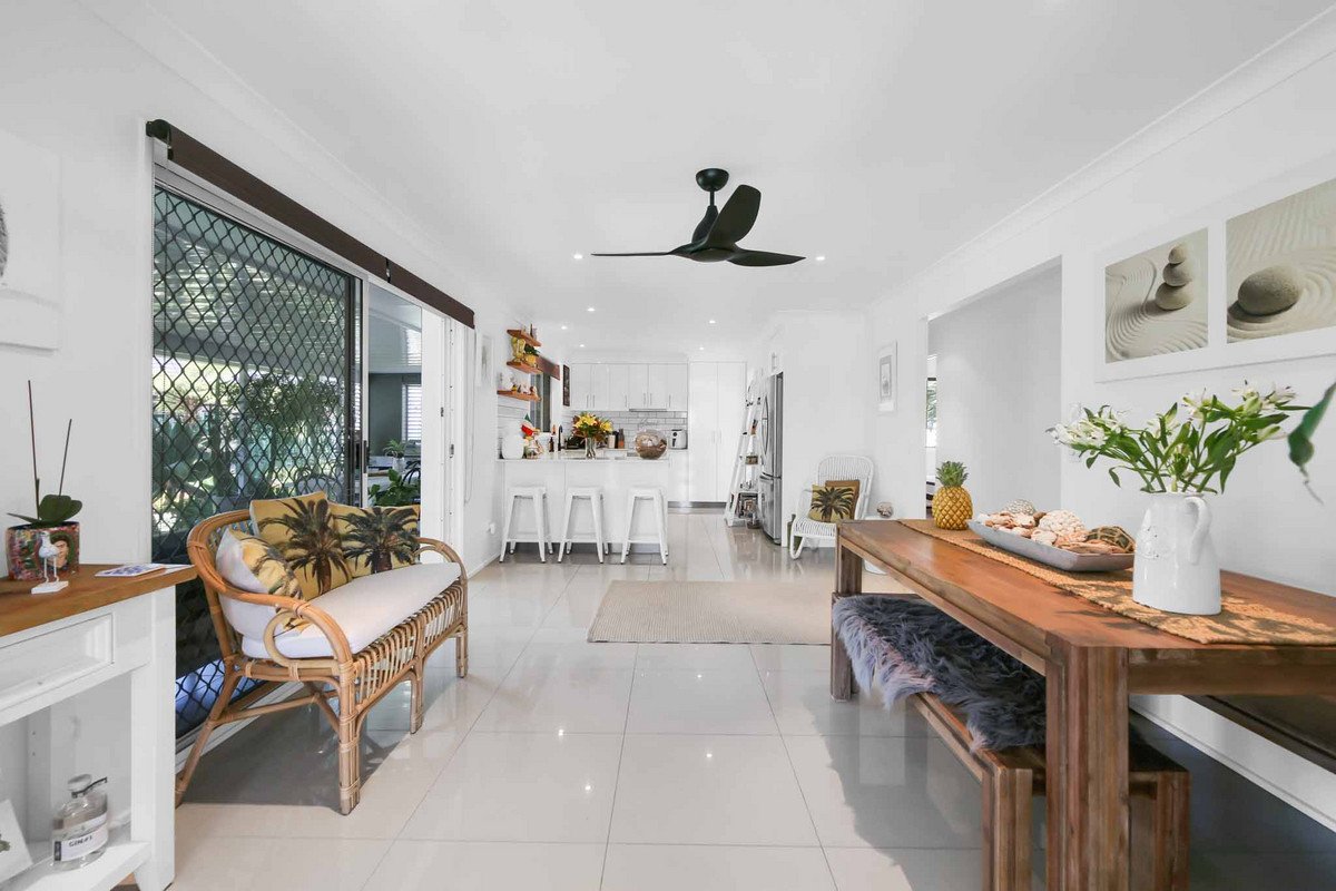 4 Violet Court Miami 5