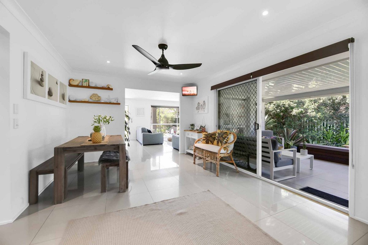 4 Violet Court Miami 6