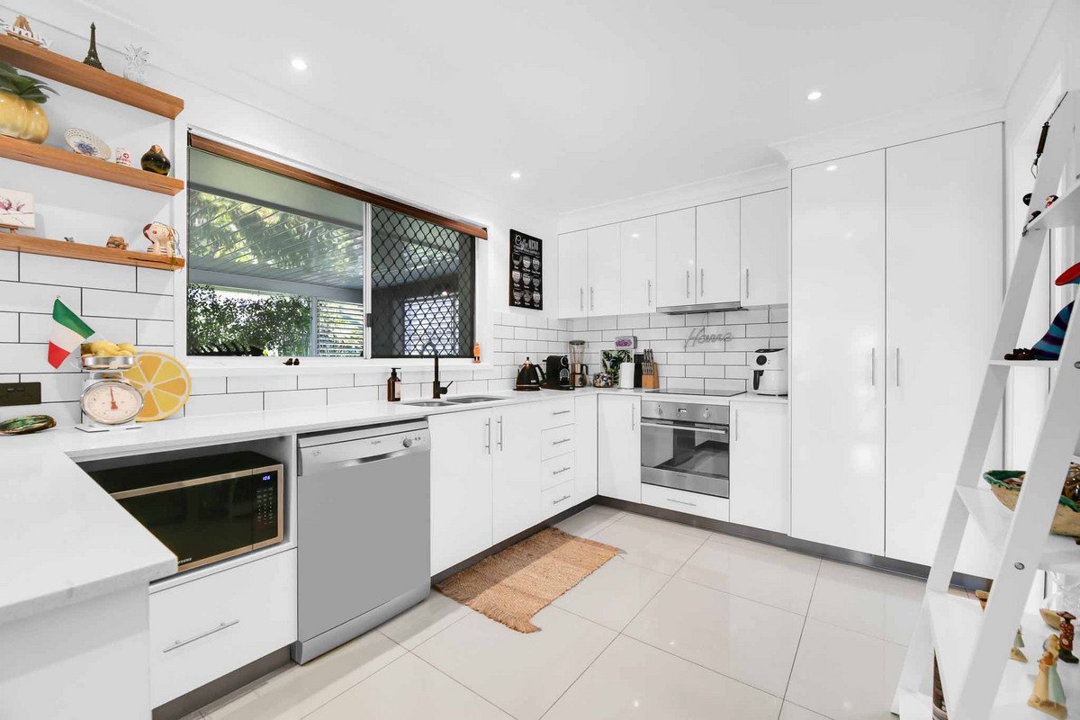 4 Violet Court Miami 7