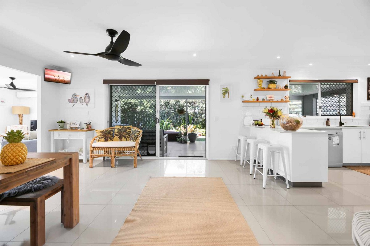 4 Violet Court Miami 9