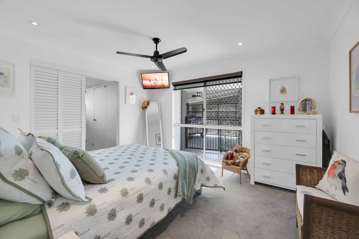 4 Violet Court Miami 10