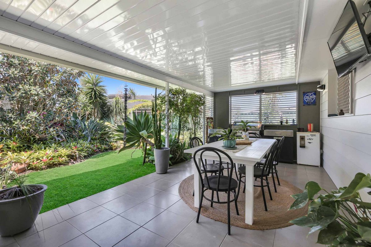 4 Violet Court Miami 16