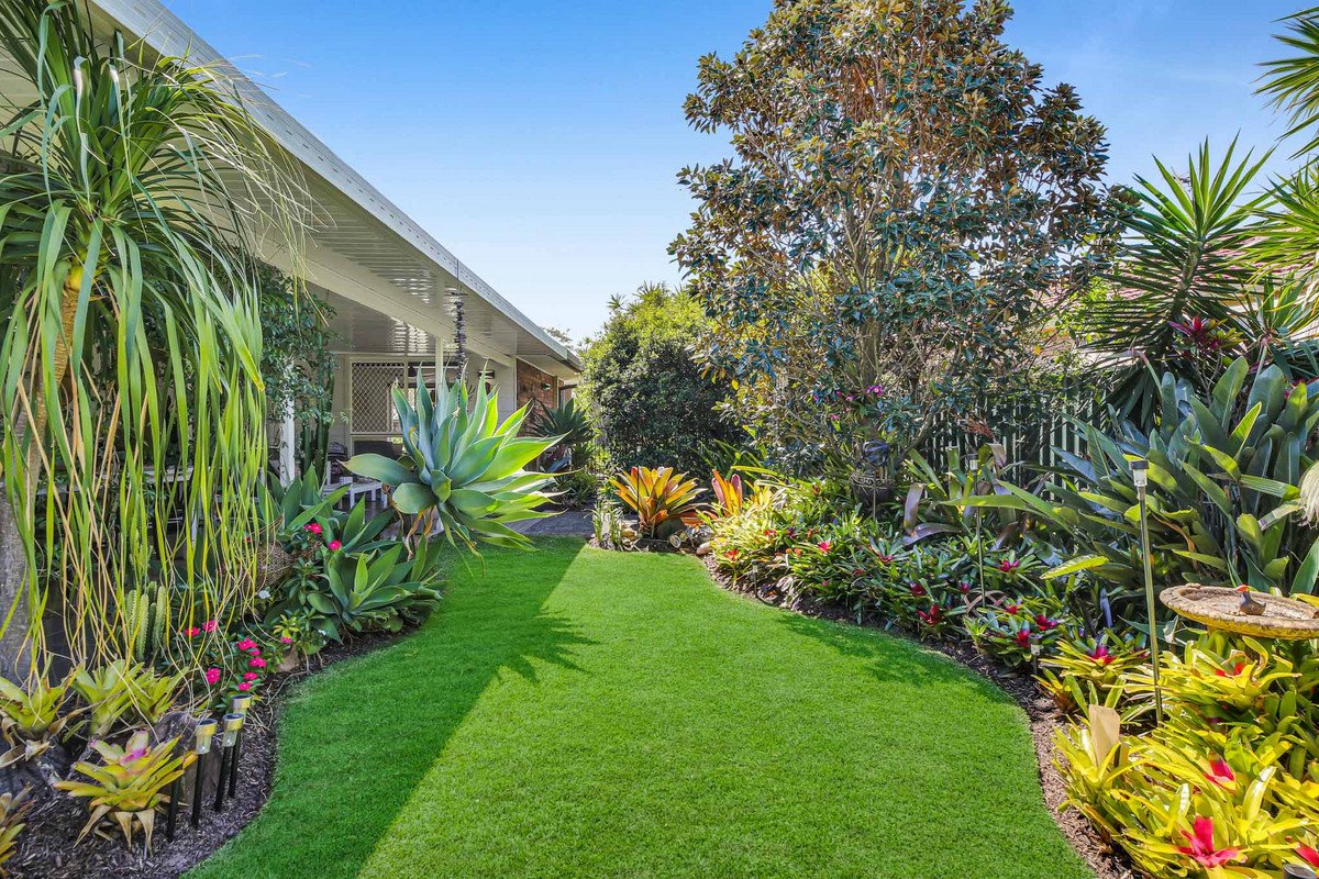 4 Violet Court Miami 21