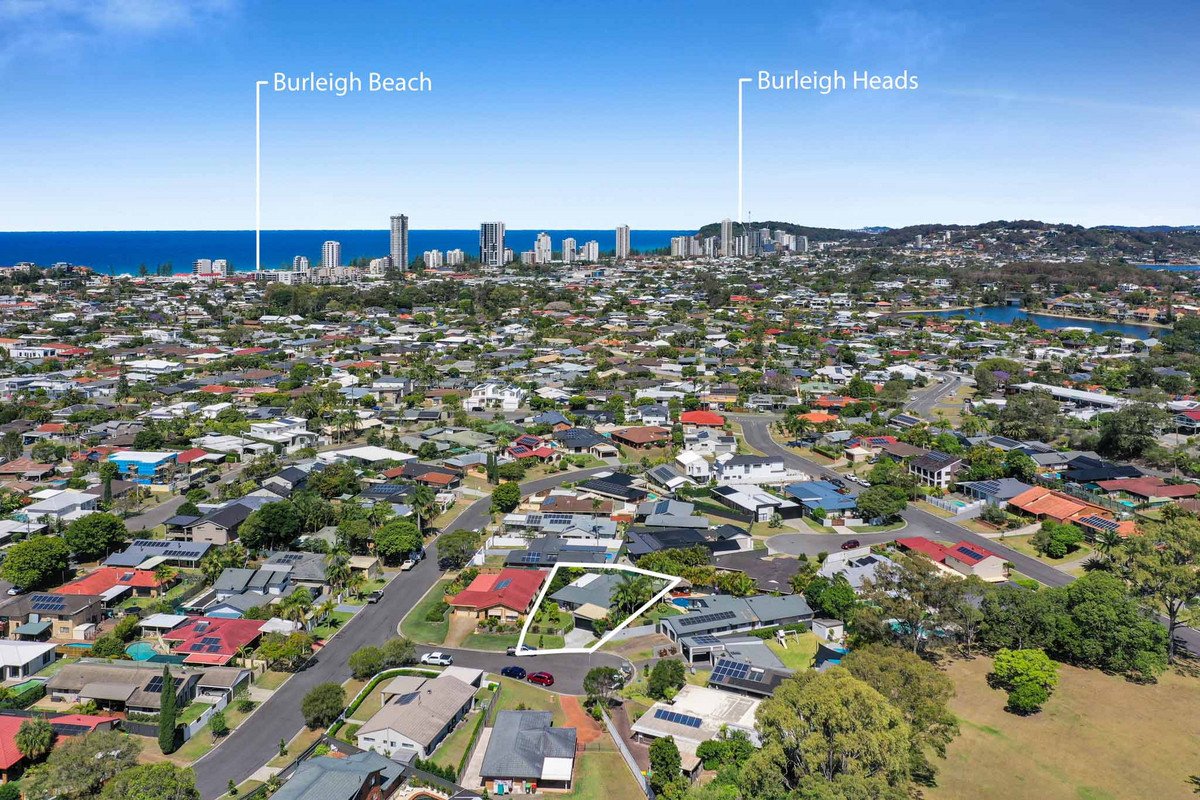 4 Violet Court Miami 26