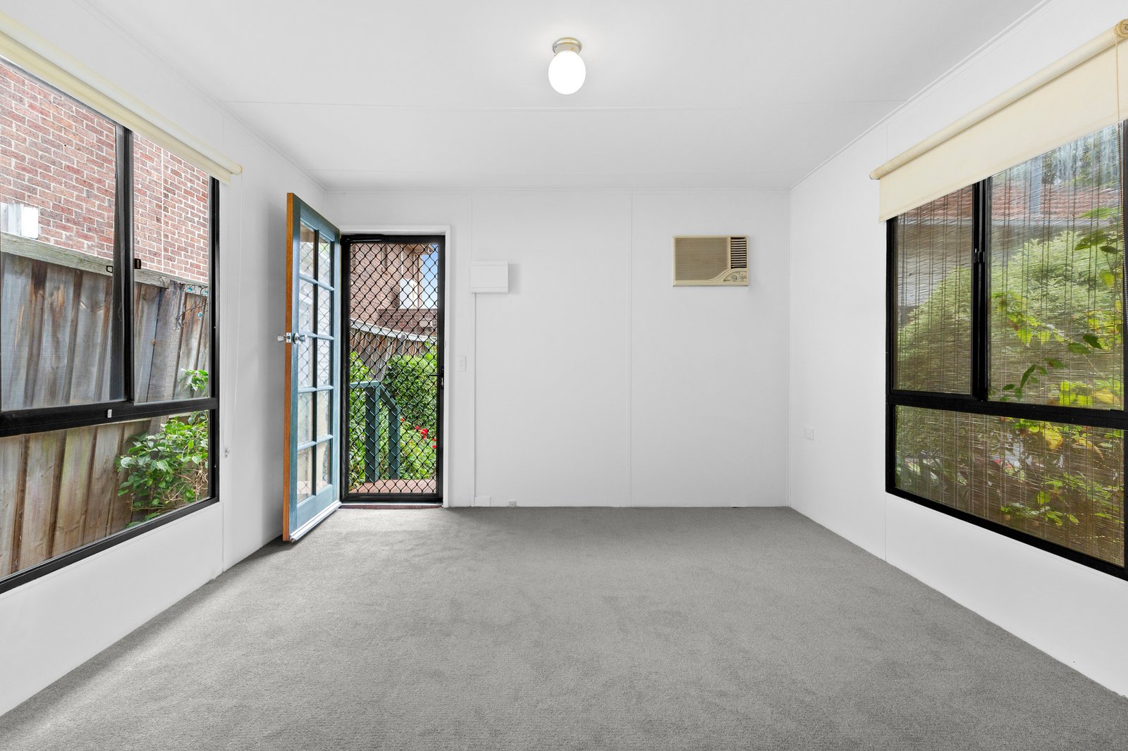Gallery: 4 Vista Road