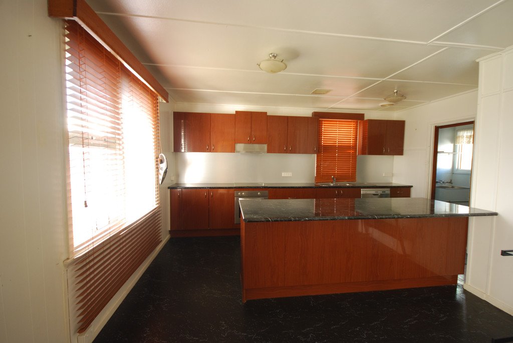 4 Walker Crescent NEW NORFOLK 3