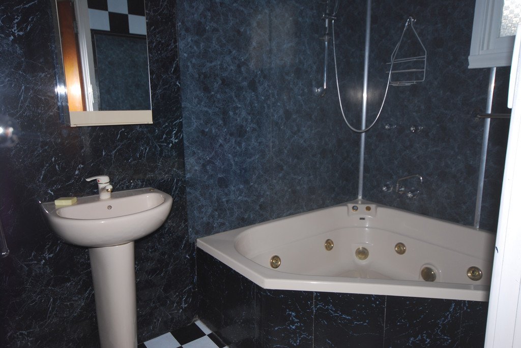 4 Walker Crescent NEW NORFOLK 5