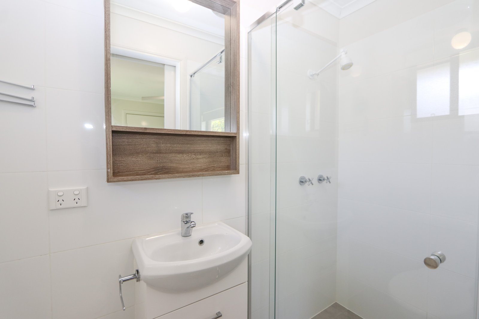 4 Walrus Drive ASHMORE 9