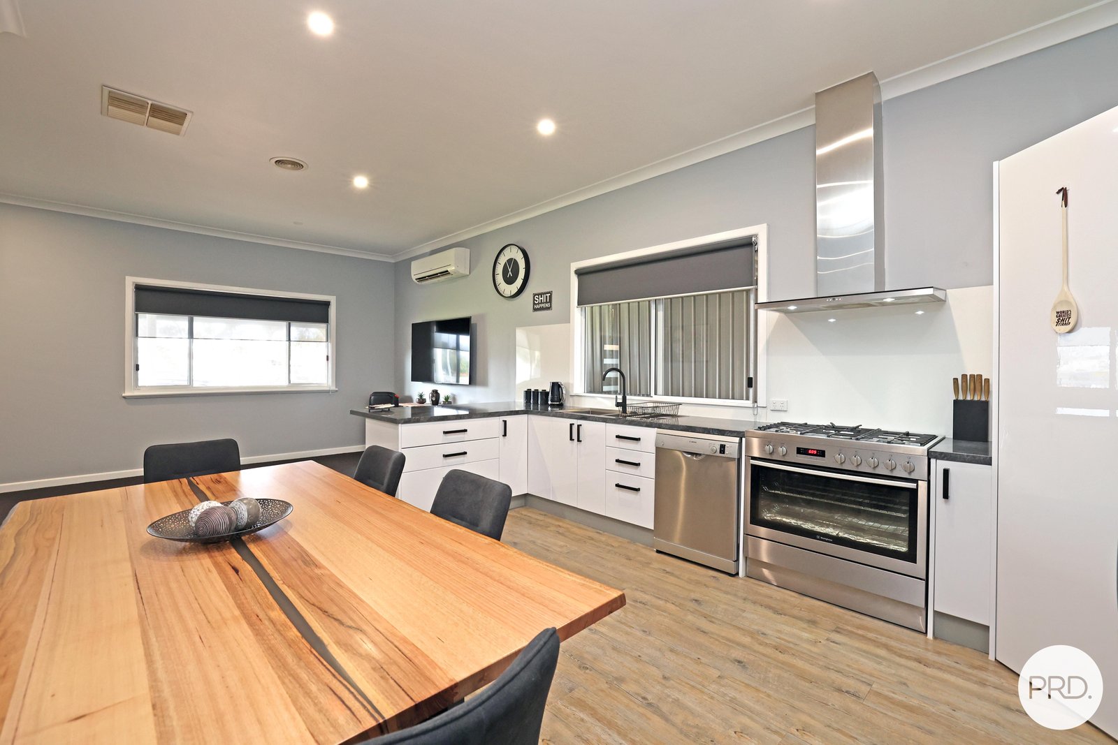 4 Waltham Avenue IRYMPLE 7