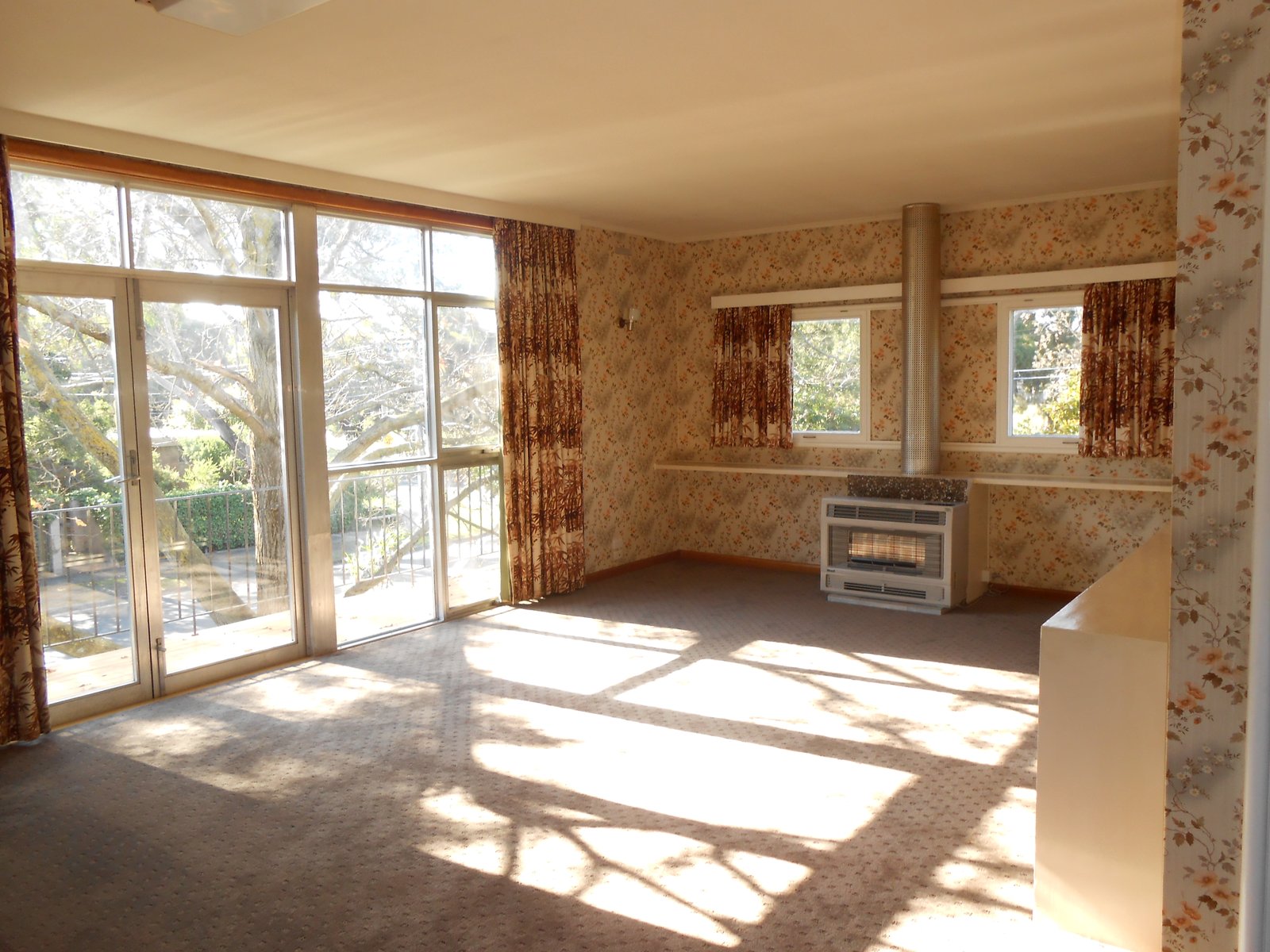 Gallery: 4 Waratah Avenue