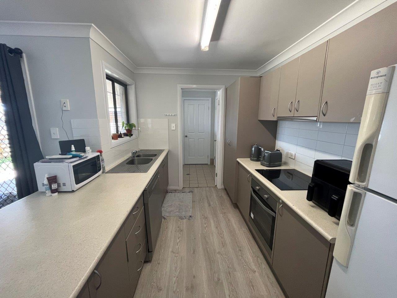 4 Warburton Drive TAMWORTH 6
