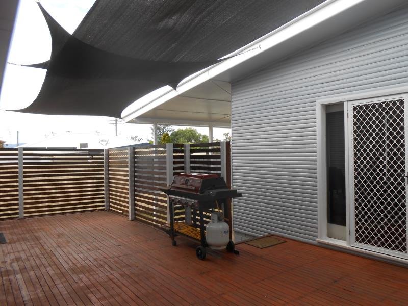 4 Warren Street TAMWORTH 2