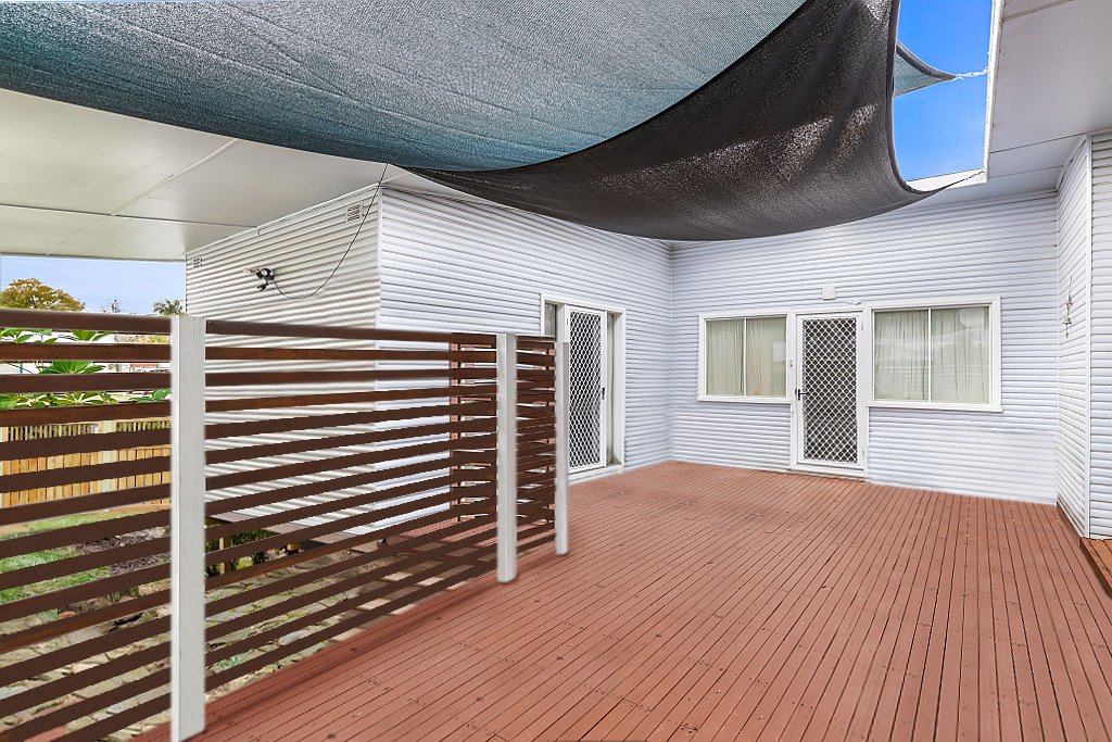 4 Warren Street TAMWORTH 13
