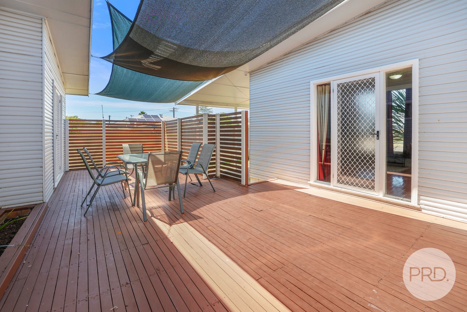 4 Warren Street TAMWORTH 3